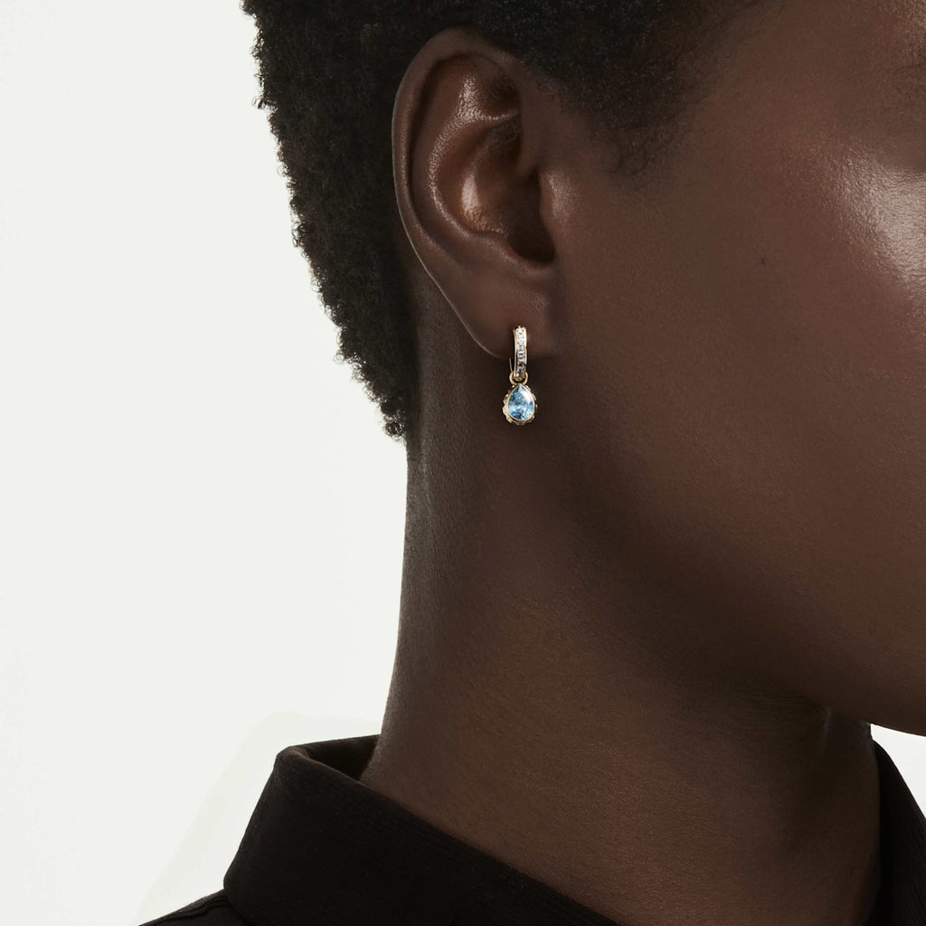 Swarovski Chroma drop earrings Pear cut, Green, 18K gold finish