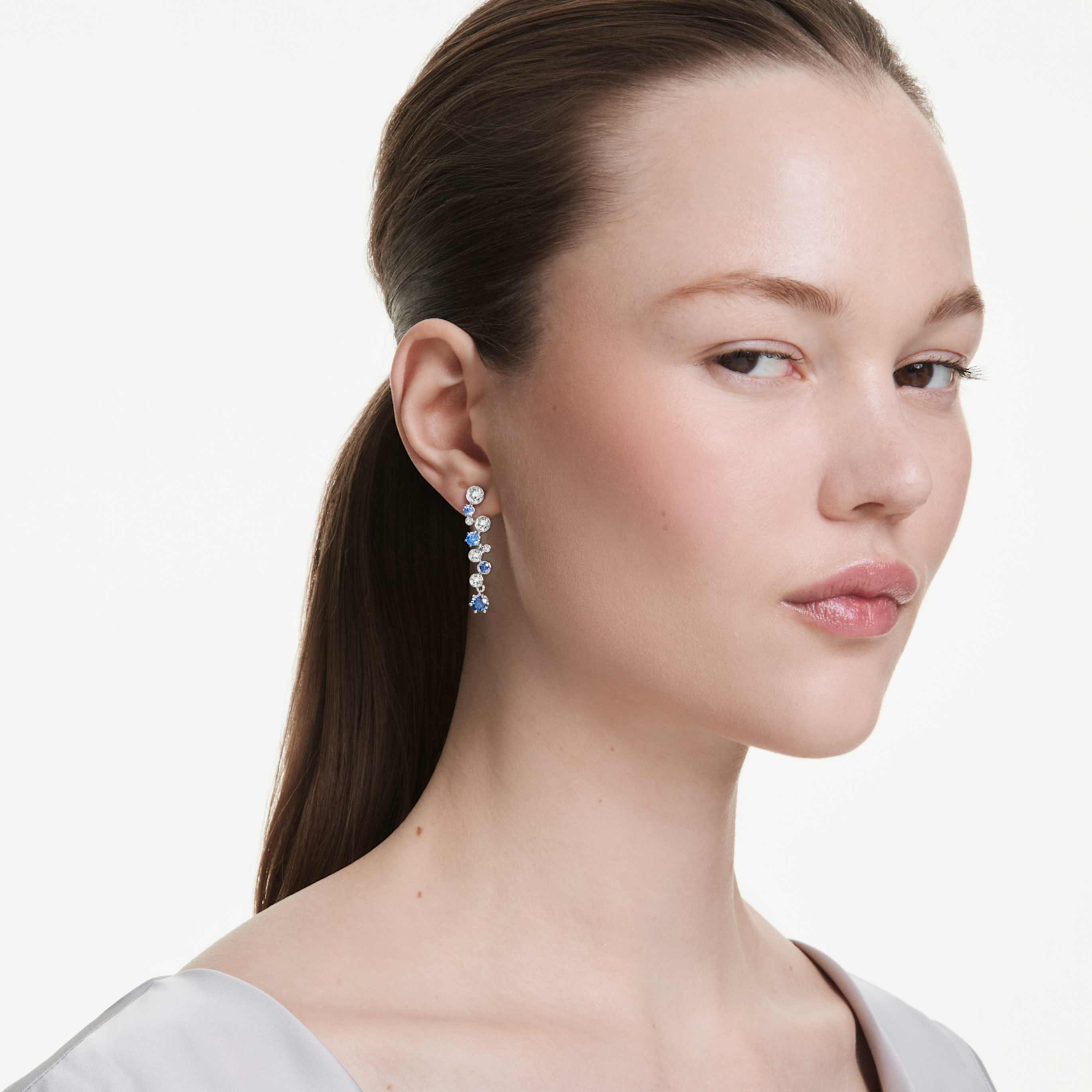 Swarovski Constella drop earrings Mixed cuts, Green, 18K gold finish