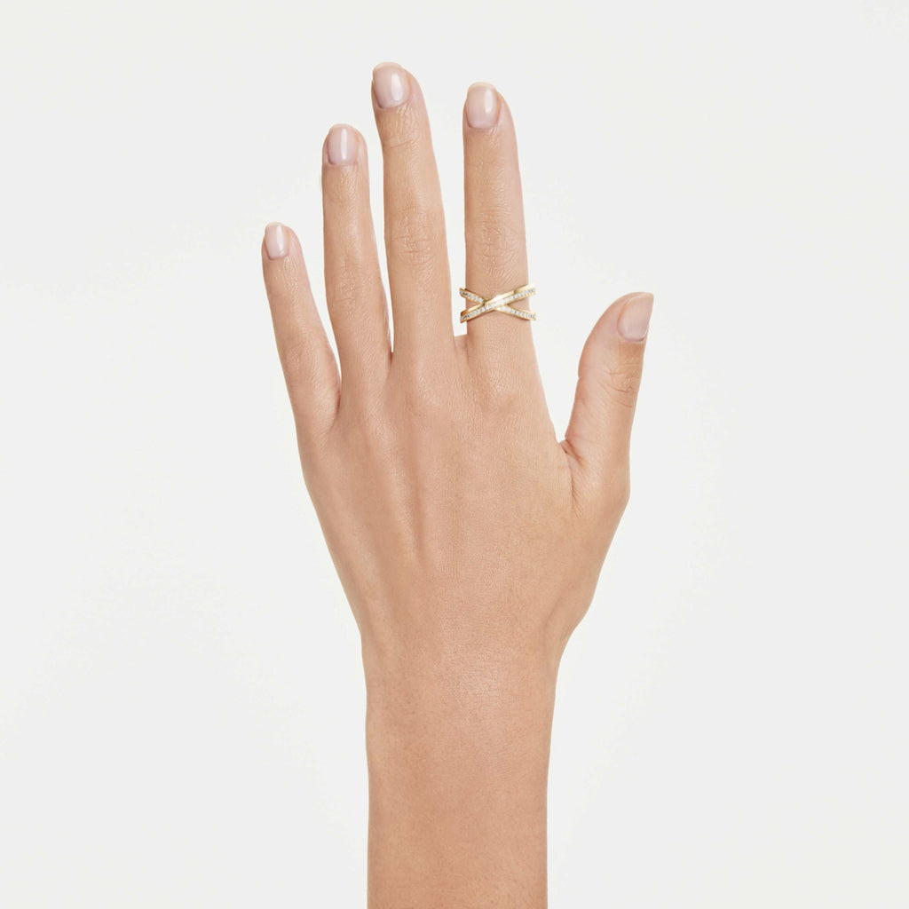 Swarovski Delta band ring Round cut, White, 18K gold finish