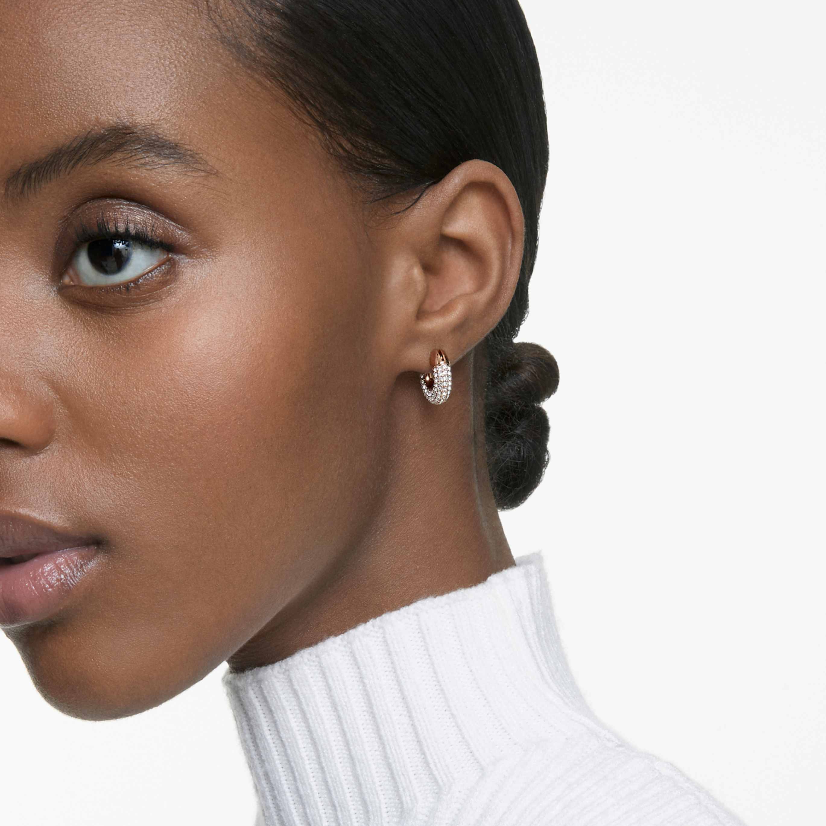 Swarovski Dextera hoop earrings Small, White, 18K gold finish