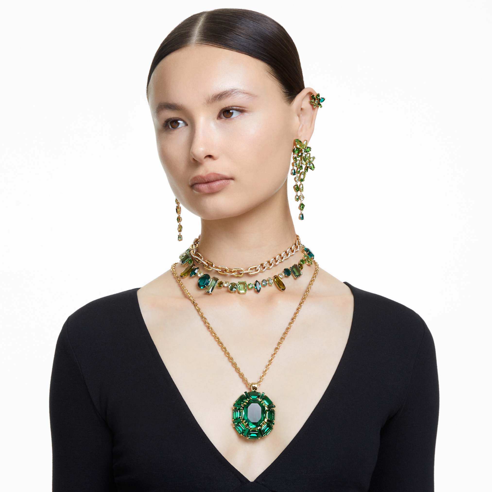 Swarovski Gema necklace Mixed cuts, Green, 18K gold finish